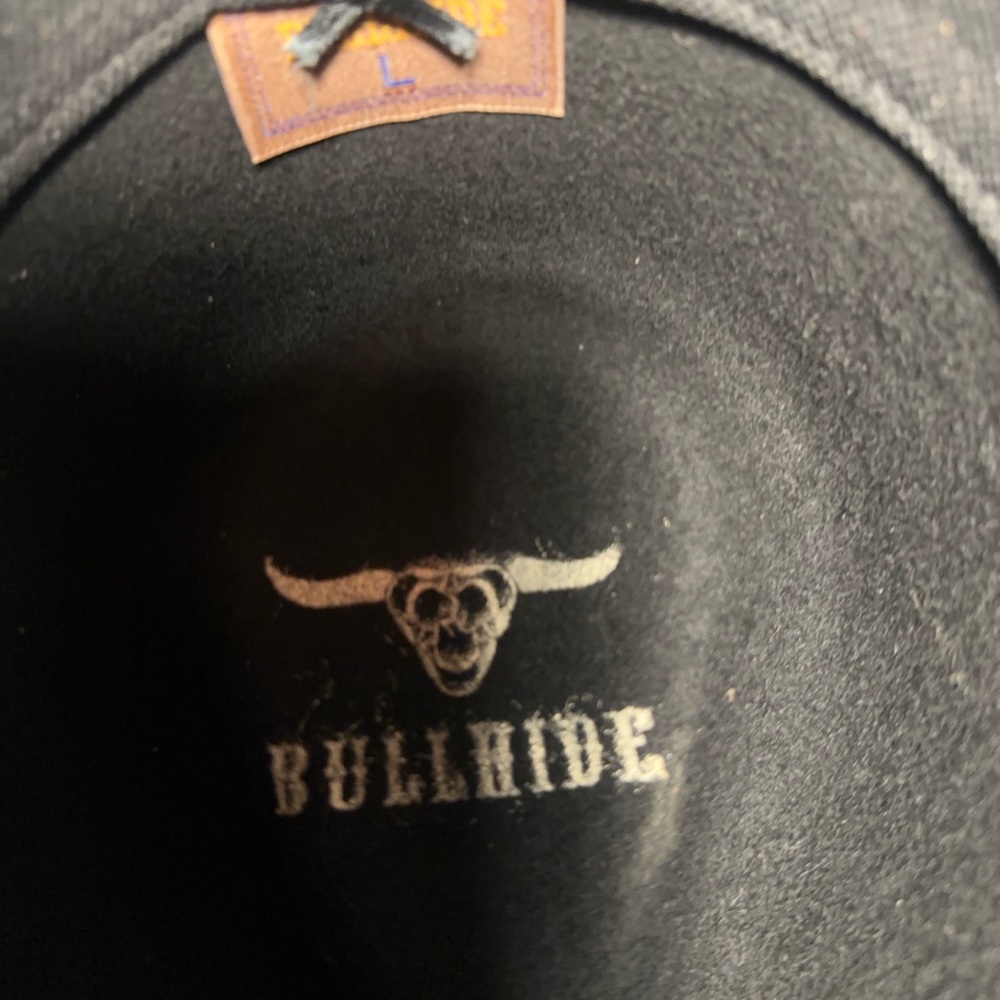 Black and Blue Embroidered Floral Hat - Picture 4 of 5